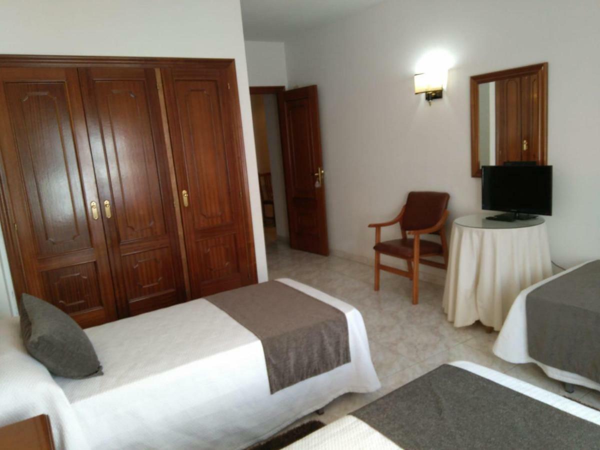 Hostal Mourelos O Grove Camera foto
