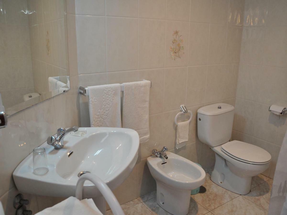 Hostal Mourelos O Grove Camera foto